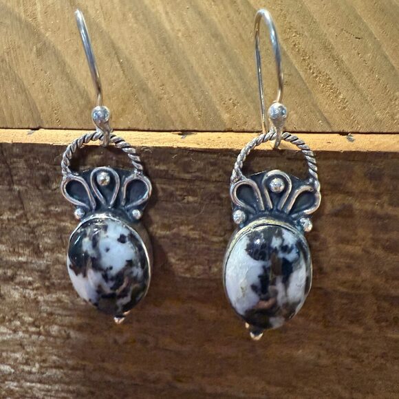 White Buffalo Dahlia Turquoise Sterling Silver Earrings - Picture 4 of 6